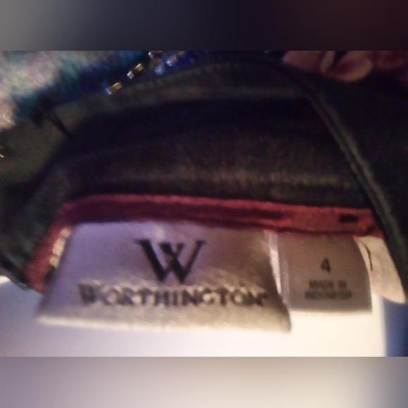 Worthington Midi Skirt. - Picture 3 of 13